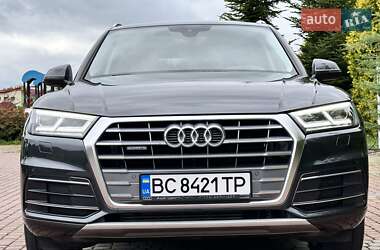 Внедорожник / Кроссовер Audi Q5 2018 в 