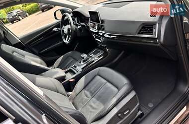 Внедорожник / Кроссовер Audi Q5 2018 в 