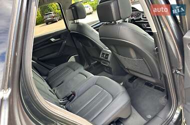 Внедорожник / Кроссовер Audi Q5 2018 в 