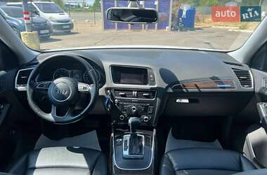 Внедорожник / Кроссовер Audi Q5 2015 в 