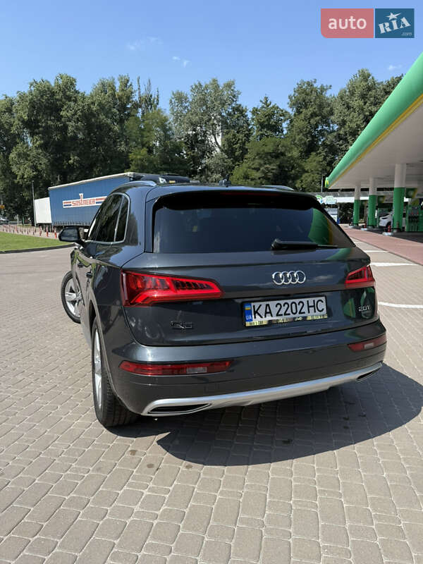 Позашляховик / Кросовер Audi Q5 2018 в Києві