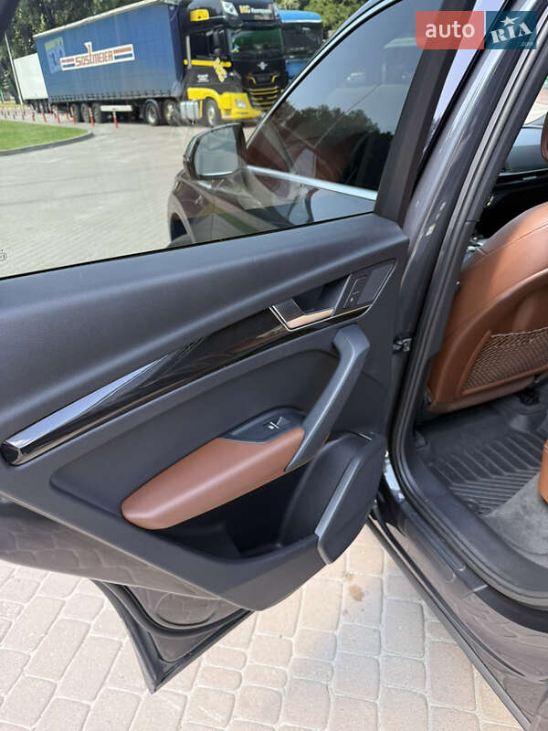 Позашляховик / Кросовер Audi Q5 2018 в Києві