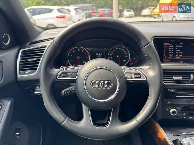 Внедорожник / Кроссовер Audi Q5 2015 в Днепре