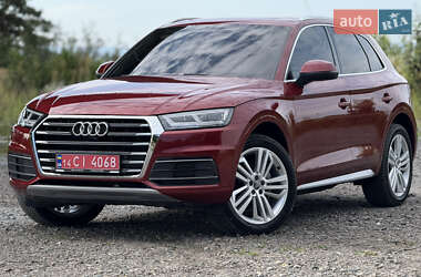 Внедорожник / Кроссовер Audi Q5 2017 в 