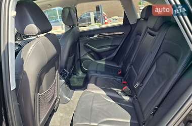 Внедорожник / Кроссовер Audi Q5 2015 в 