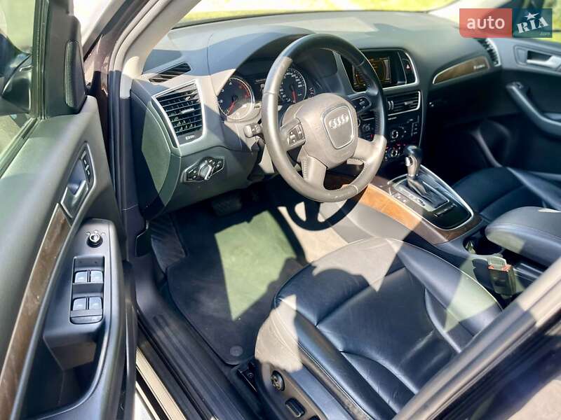 Внедорожник / Кроссовер Audi Q5 2012 в Киеве