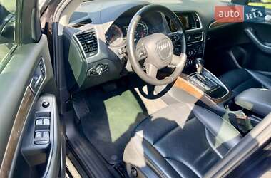Внедорожник / Кроссовер Audi Q5 2012 в 