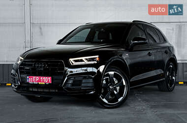 Внедорожник / Кроссовер Audi Q5 2019 в 