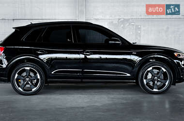 Внедорожник / Кроссовер Audi Q5 2019 в 