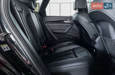 Внедорожник / Кроссовер Audi Q5 2019 в 