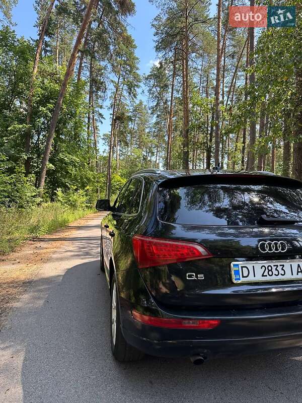 Внедорожник / Кроссовер Audi Q5 2010 в Черкассах