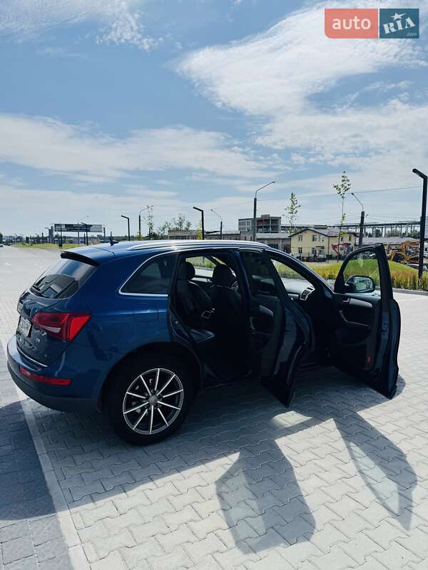 Позашляховик / Кросовер Audi Q5 2015 в Львові фото 21 Позашляховик / Кросовер Audi Q5 2015 в Львові