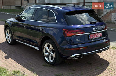Внедорожник / Кроссовер Audi Q5 2022 в 