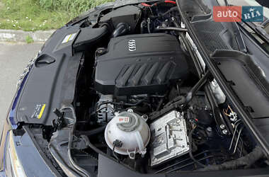 Внедорожник / Кроссовер Audi Q5 2022 в 