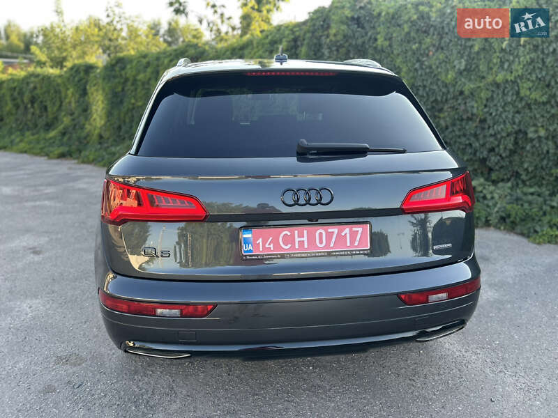 Внедорожник / Кроссовер Audi Q5 2018 в Полтаве