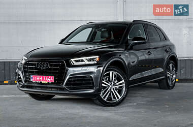 Внедорожник / Кроссовер Audi Q5 2017 в Ровно