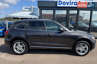 Внедорожник / Кроссовер Audi Q5 2015 в 