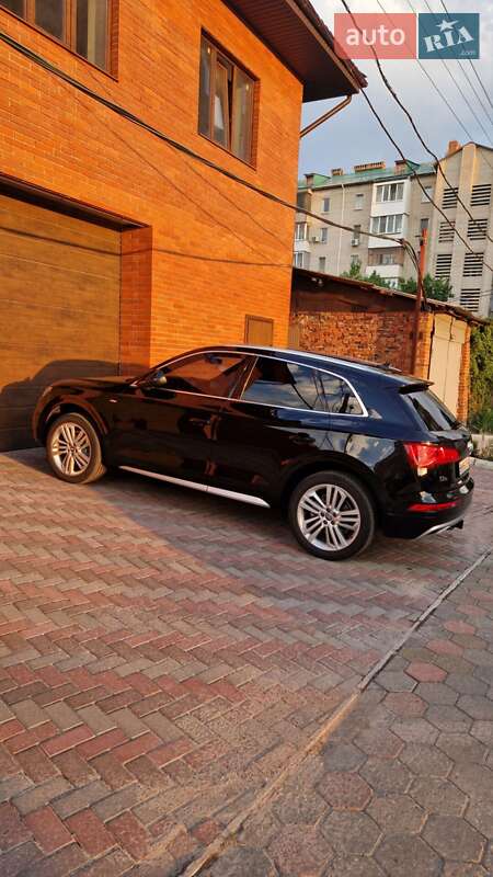 Внедорожник / Кроссовер Audi Q5 2019 в Ахтырке