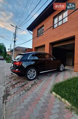 Внедорожник / Кроссовер Audi Q5 2019 в 