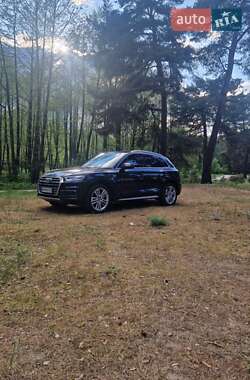 Внедорожник / Кроссовер Audi Q5 2019 в 