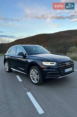 Внедорожник / Кроссовер Audi Q5 2017 в 