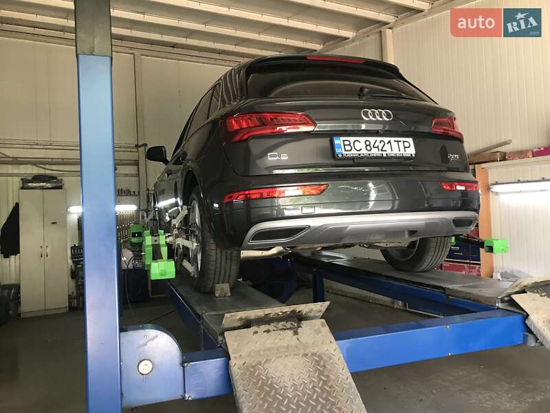 Внедорожник / Кроссовер Audi Q5 2018 в Львове