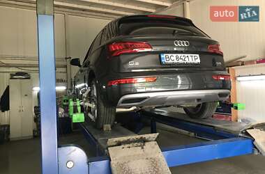 Внедорожник / Кроссовер Audi Q5 2018 в 