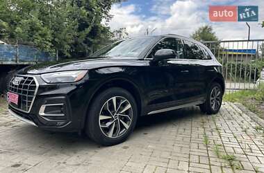 Внедорожник / Кроссовер Audi Q5 2021 в 