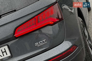 Внедорожник / Кроссовер Audi Q5 2017 в 