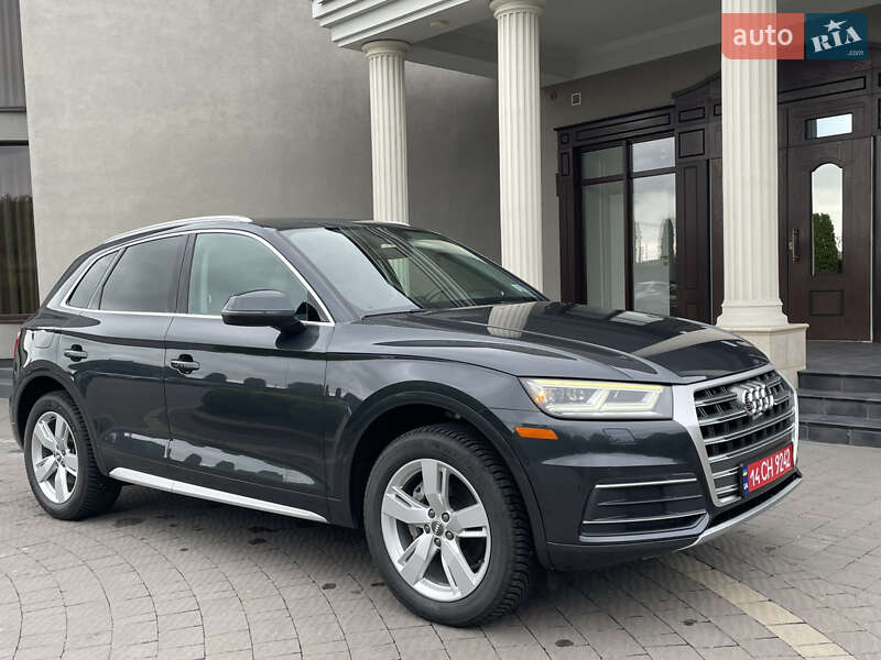 Внедорожник / Кроссовер Audi Q5 2019 в Стрые