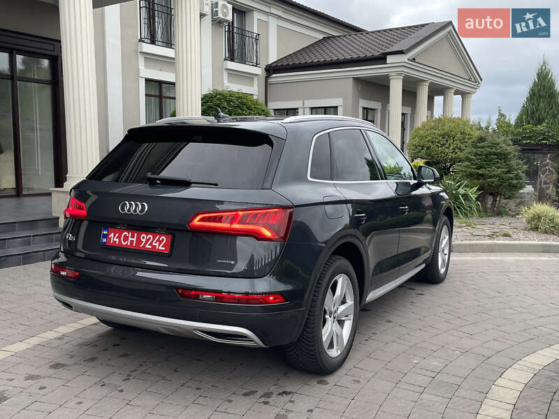 Внедорожник / Кроссовер Audi Q5 2019 в Стрые