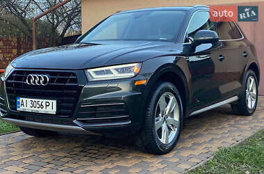 Внедорожник / Кроссовер Audi Q5 2018 в 