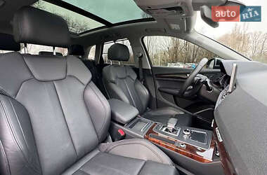 Внедорожник / Кроссовер Audi Q5 2018 в 