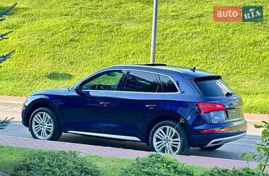 Внедорожник / Кроссовер Audi Q5 2019 в 