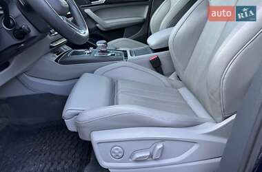 Внедорожник / Кроссовер Audi Q5 2019 в 