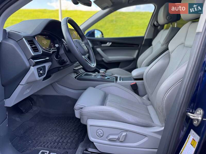 Внедорожник / Кроссовер Audi Q5 2019 в Киеве