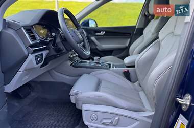 Внедорожник / Кроссовер Audi Q5 2019 в 