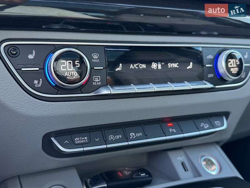 Внедорожник / Кроссовер Audi Q5 2019 в Киеве