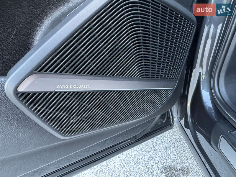 Внедорожник / Кроссовер Audi Q5 2019 в Львове