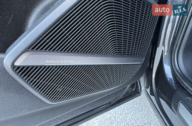 Внедорожник / Кроссовер Audi Q5 2019 в 