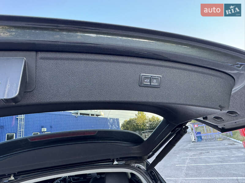 Внедорожник / Кроссовер Audi Q5 2019 в Львове