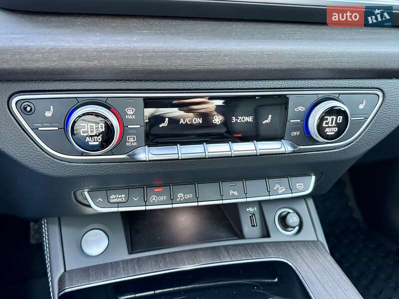 Внедорожник / Кроссовер Audi Q5 2023 в Киеве