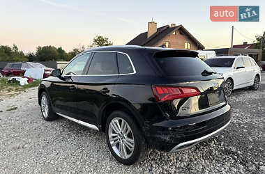 Внедорожник / Кроссовер Audi Q5 2018 в 
