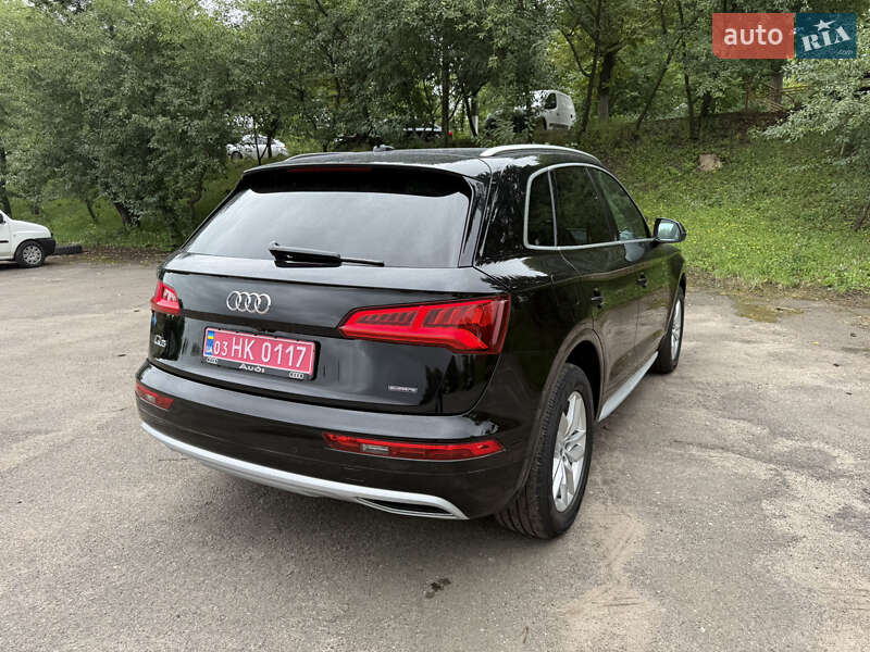 Внедорожник / Кроссовер Audi Q5 2019 в Виннице