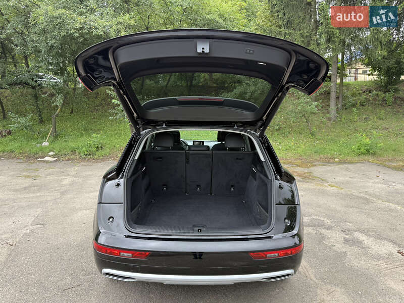 Внедорожник / Кроссовер Audi Q5 2019 в Виннице