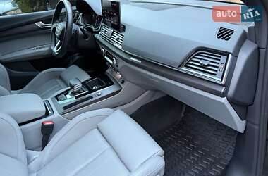 Внедорожник / Кроссовер Audi Q5 2022 в 