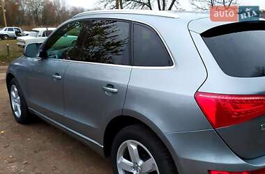 Внедорожник / Кроссовер Audi Q5 2011 в 