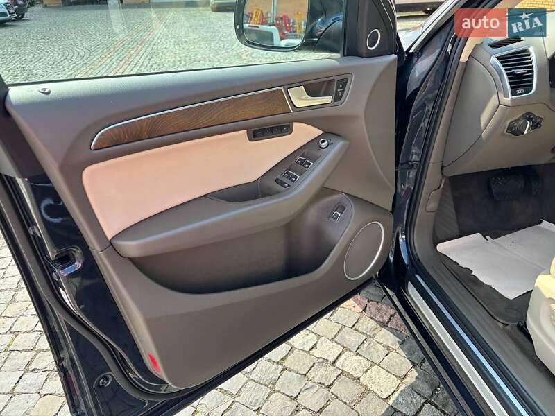 Внедорожник / Кроссовер Audi Q5 2013 в Луцке
