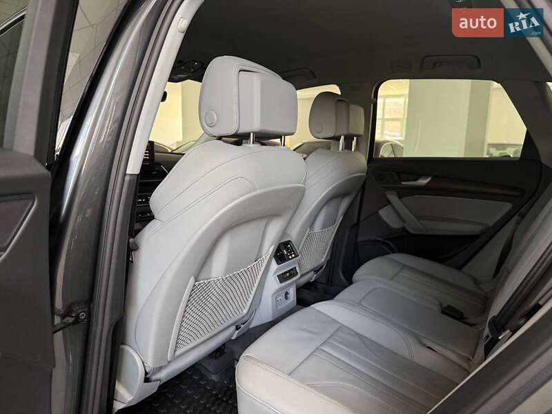 Внедорожник / Кроссовер Audi Q5 2024 в Полтаве