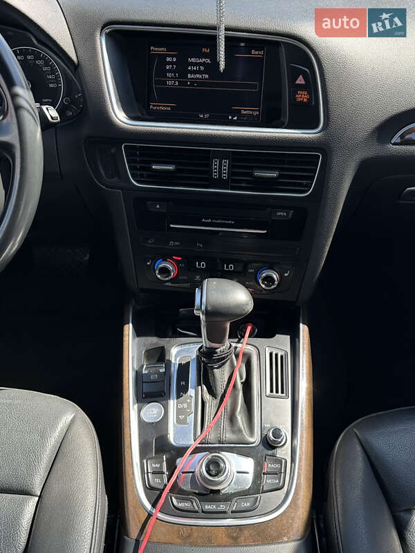 Внедорожник / Кроссовер Audi Q5 2015 в Днепре